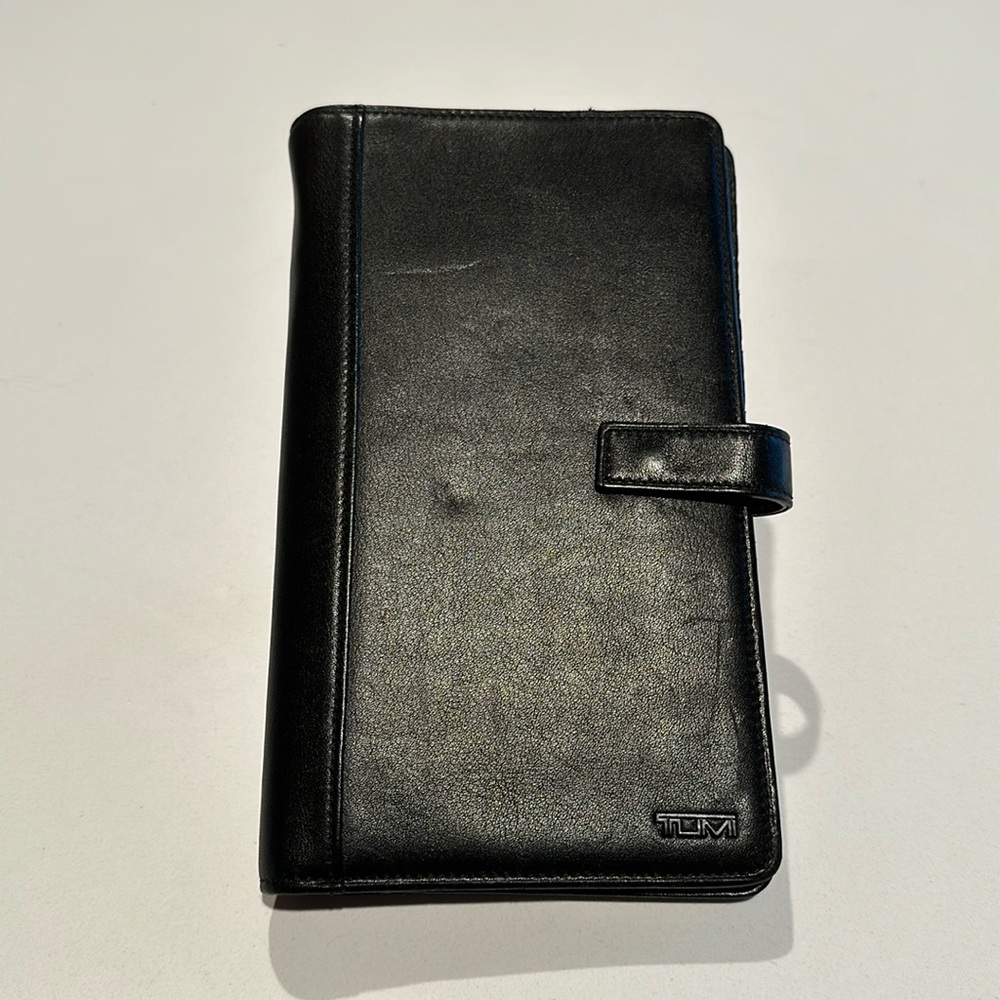 TUMI TRAVEL ORGANIZER & PASSPORT HOLDER